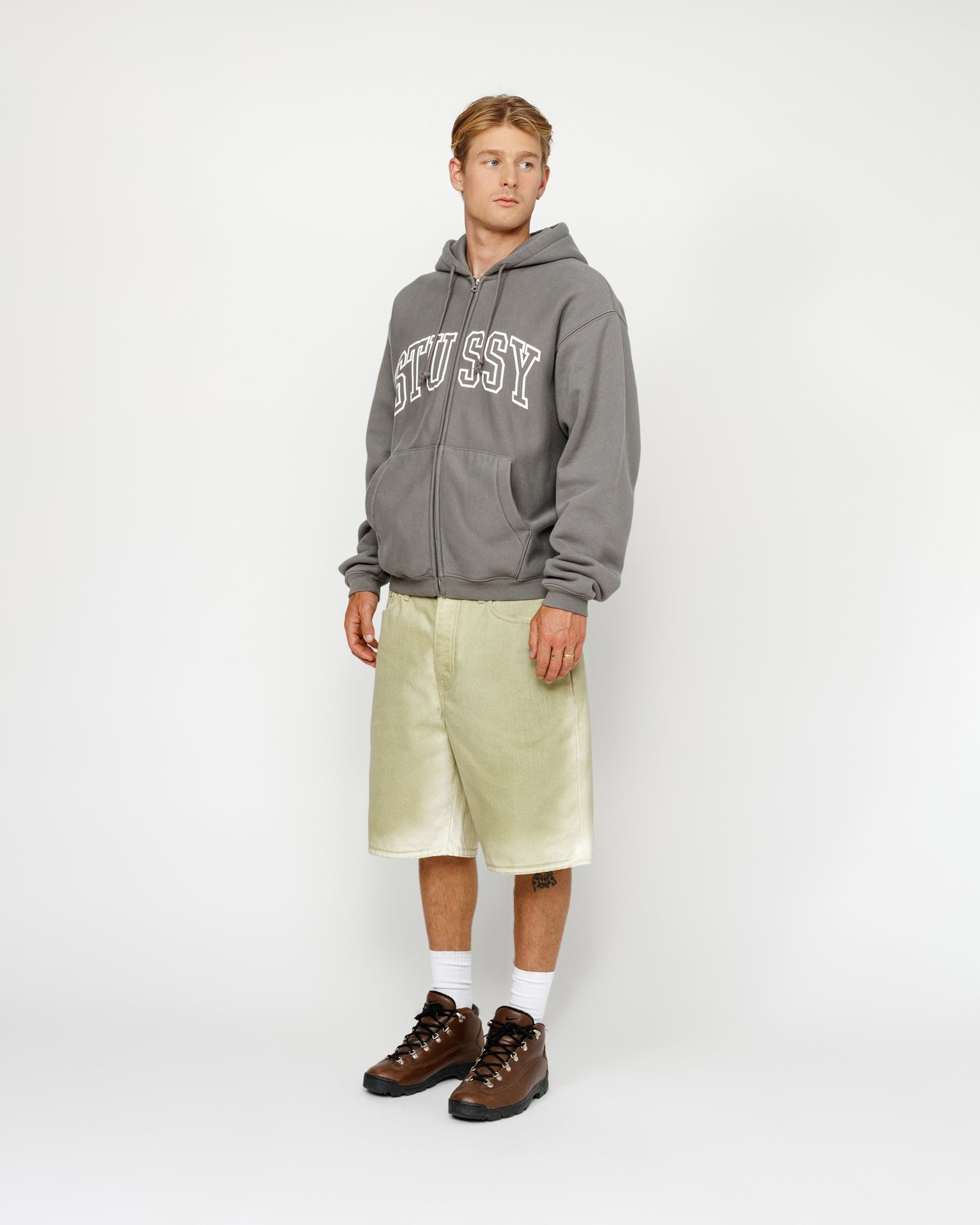 【値下げ交渉可能】stussy Spray Dye Big Ol Shorts Stussy Spray Dye Denim Big Ol' Shorts Jorts Faded Pink | Size 28