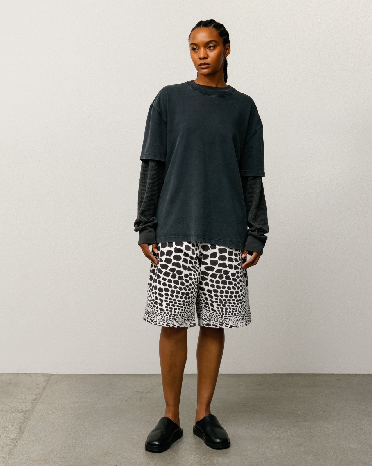 WORK SHORT CANVAS
