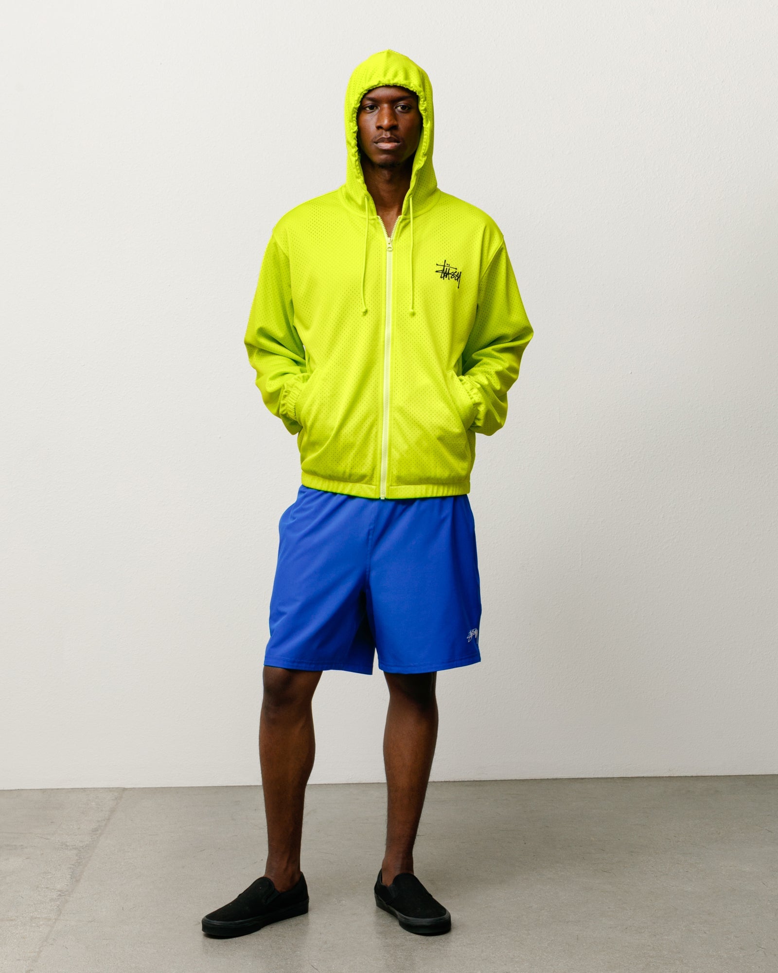 ATHLETIC MESH ZIP HOOD