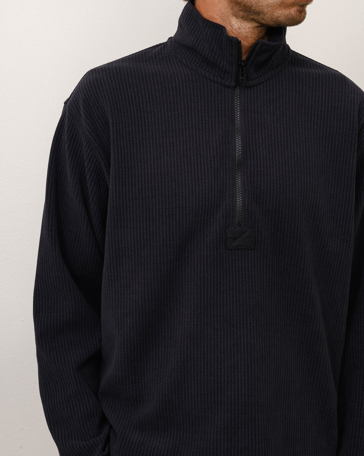 TEXTURED ZIP MOCK