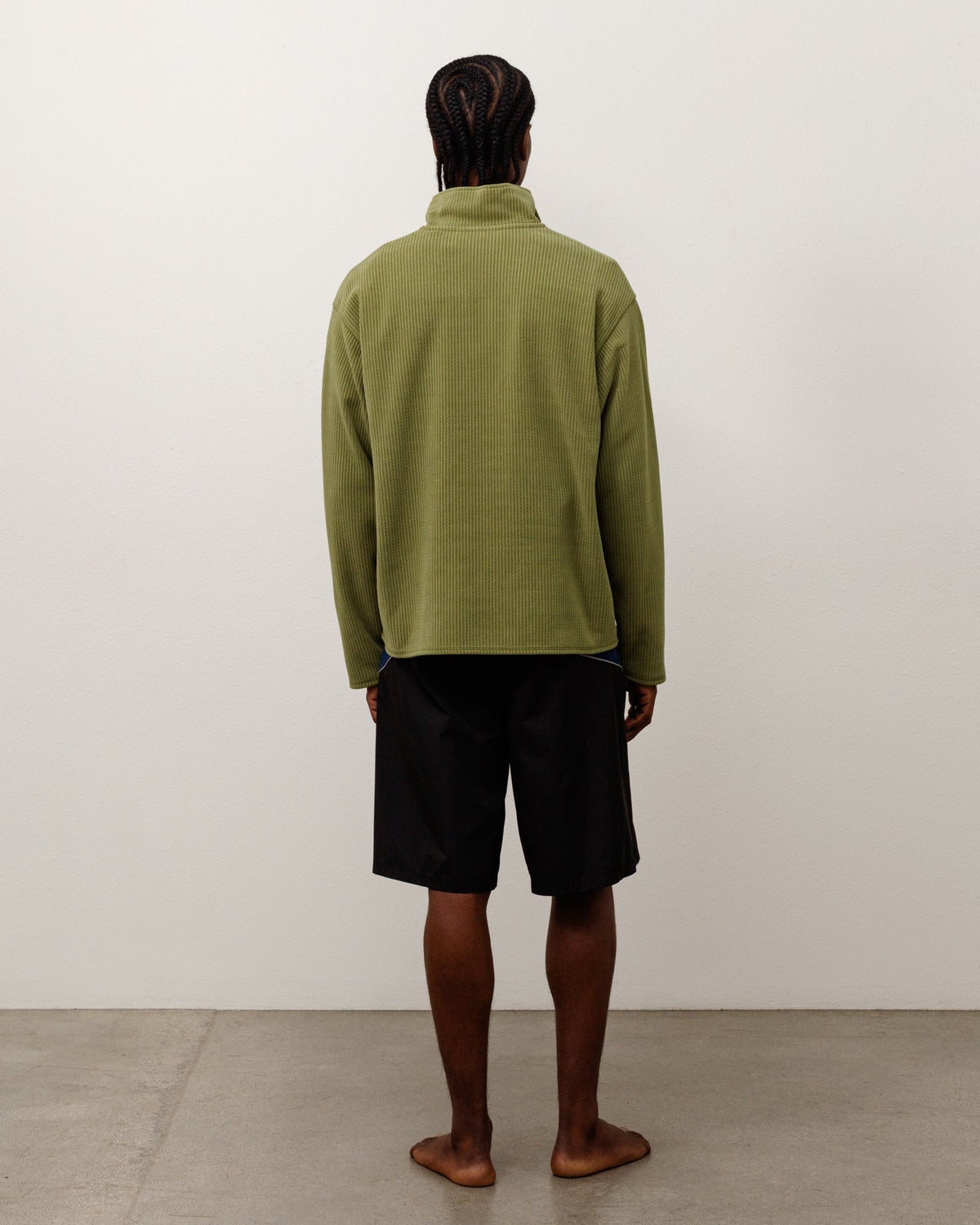 TEXTURED ZIP MOCK
