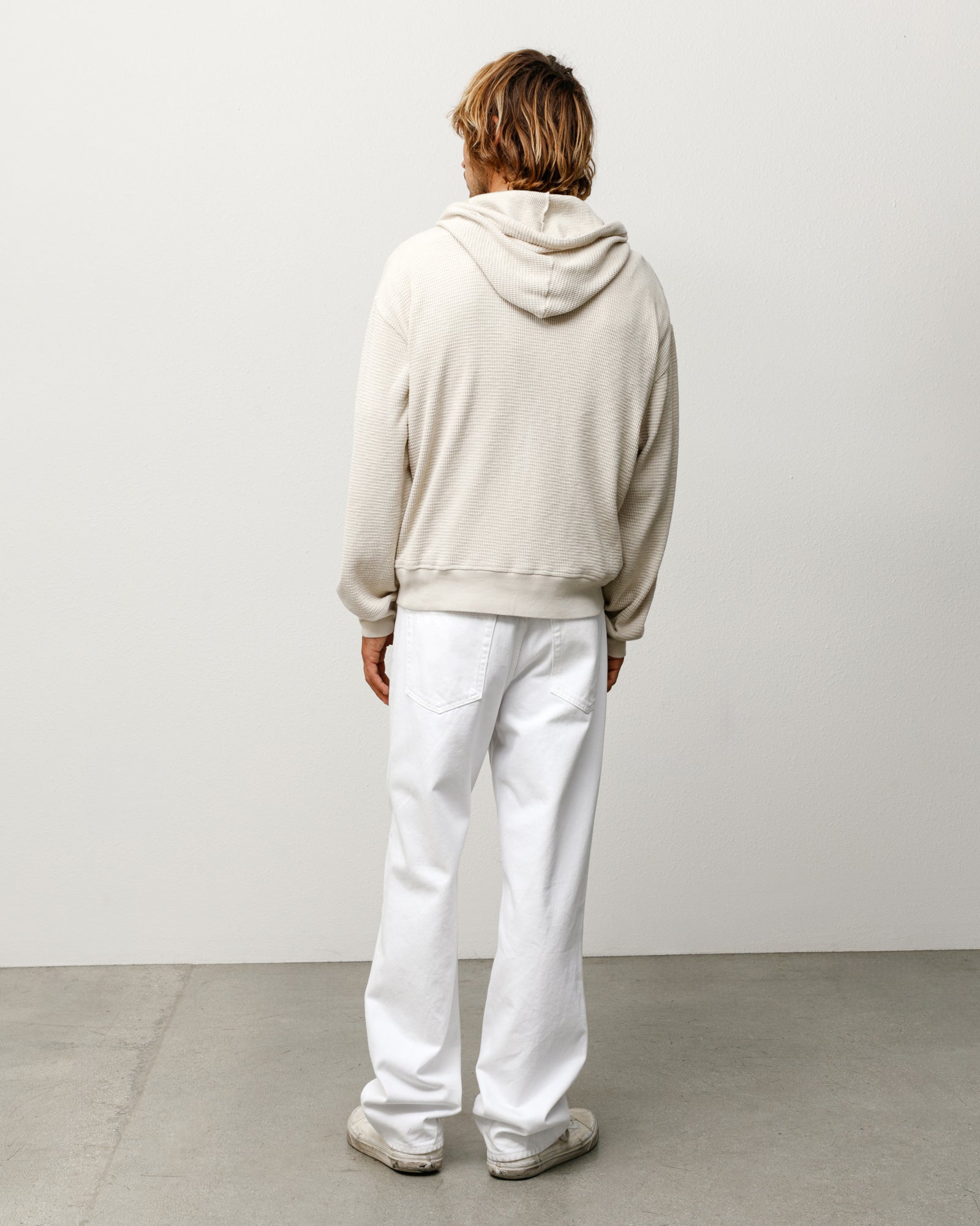 LIGHT WEIGHT THERMAL HOOD
