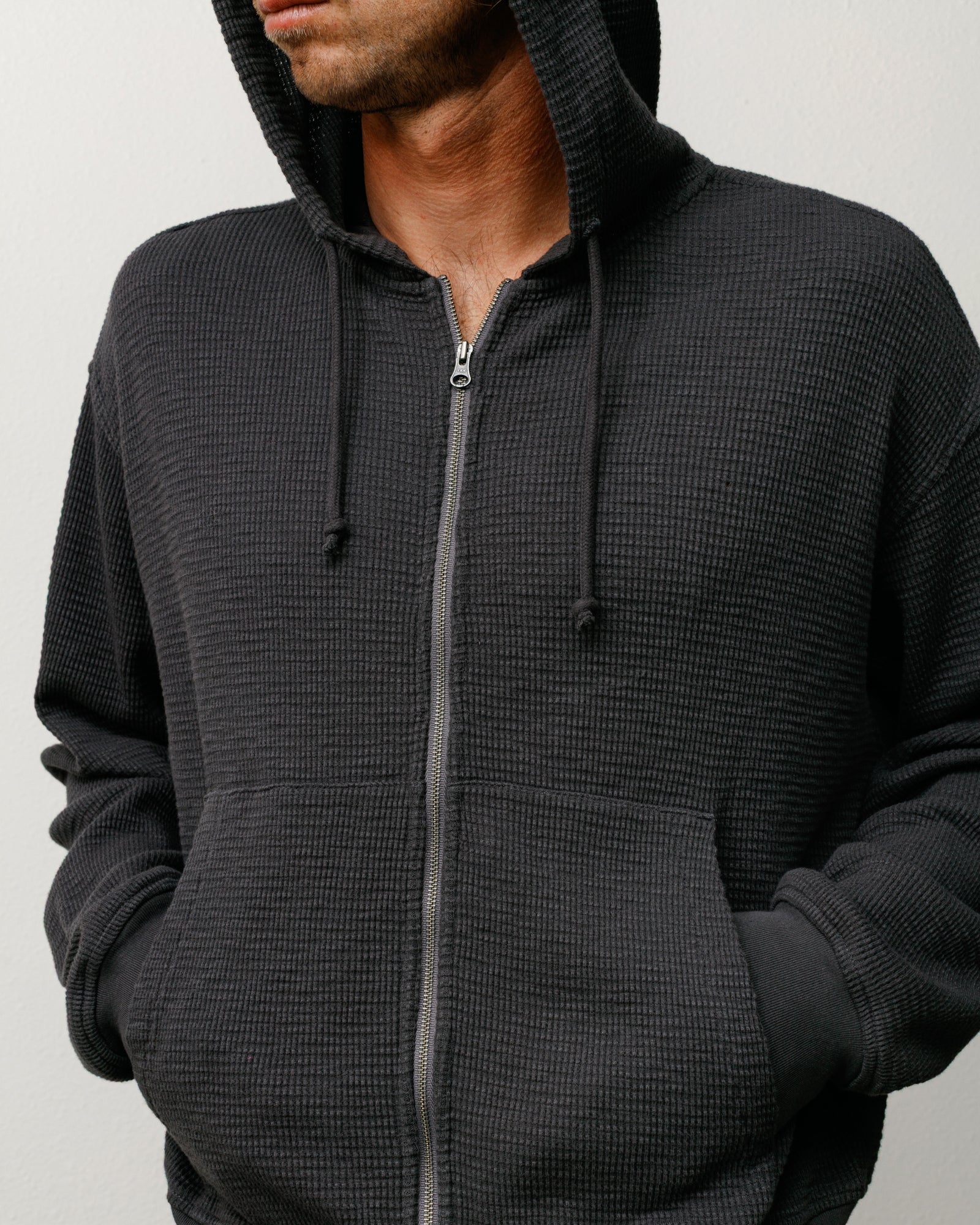 LIGHT WEIGHT THERMAL HOOD