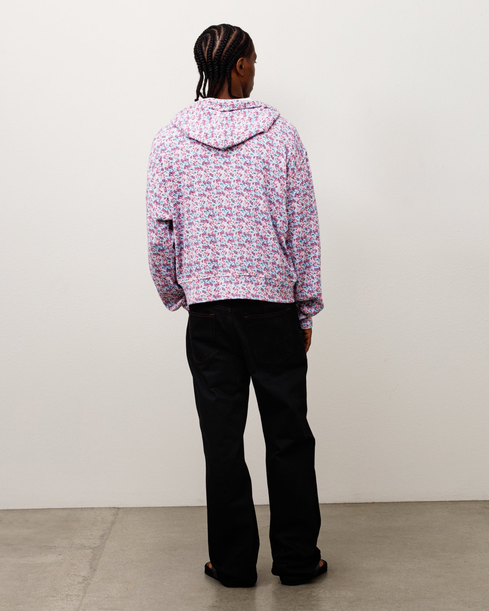 LIGHT WEIGHT THERMAL HOOD