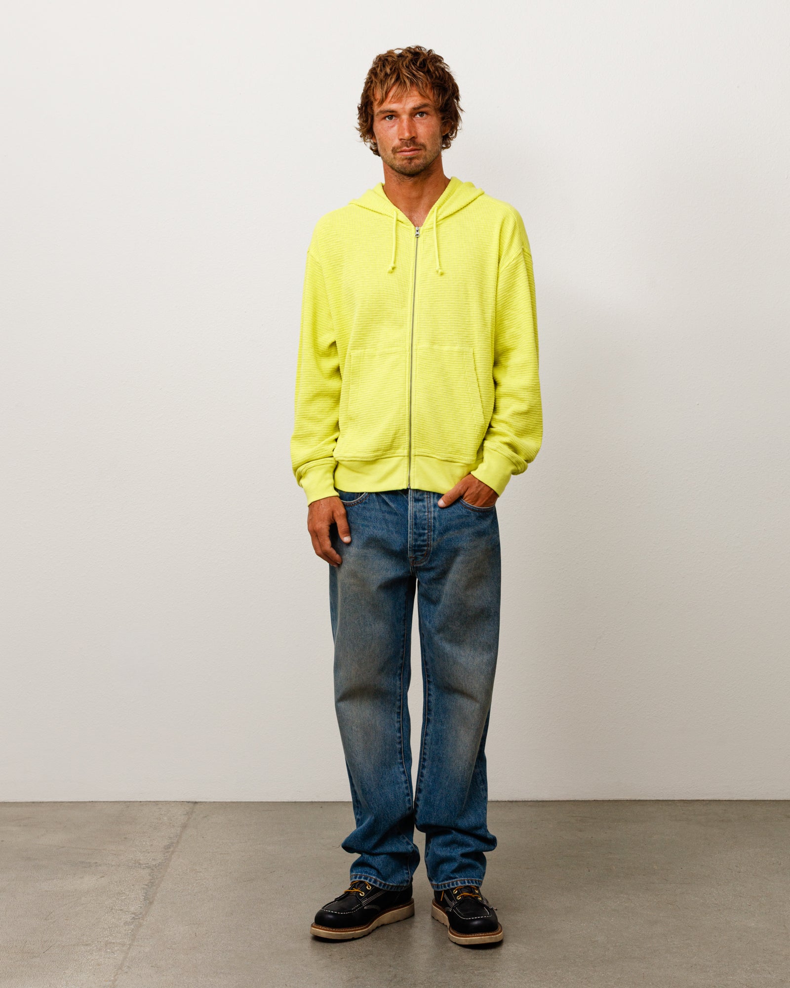 LIGHT WEIGHT THERMAL HOOD