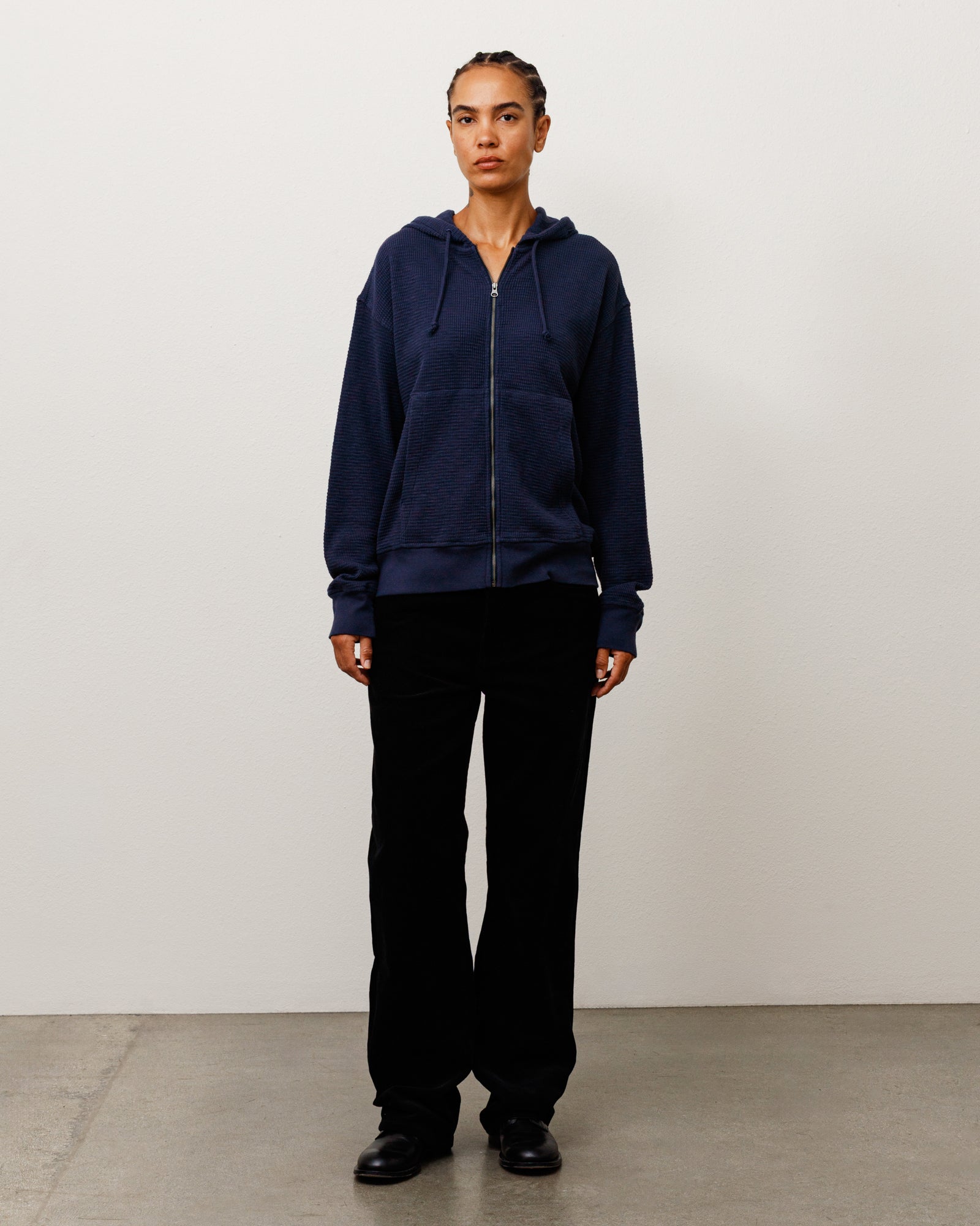 LIGHT WEIGHT THERMAL HOOD