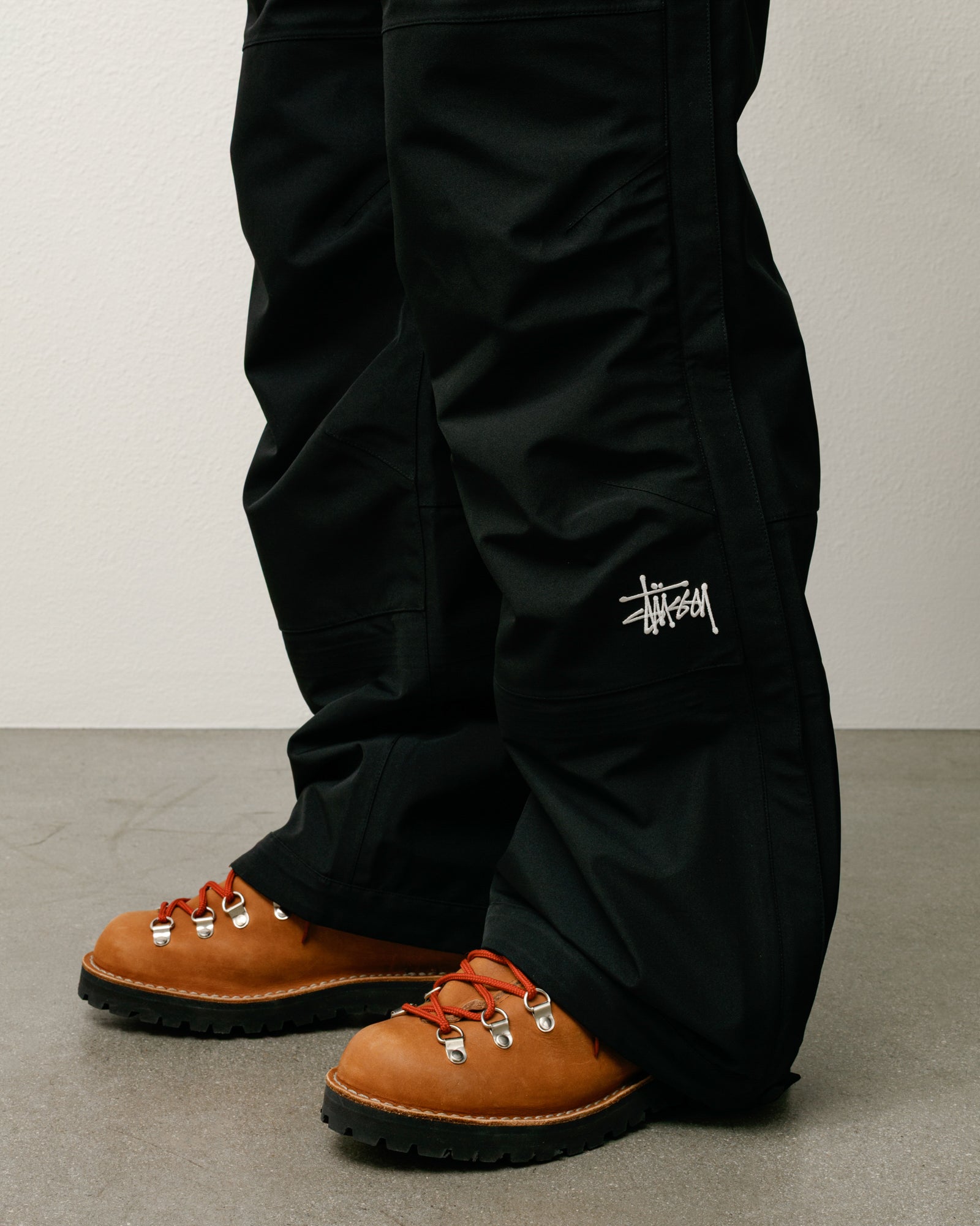 Gore-tex Bib Mens Regular In Black