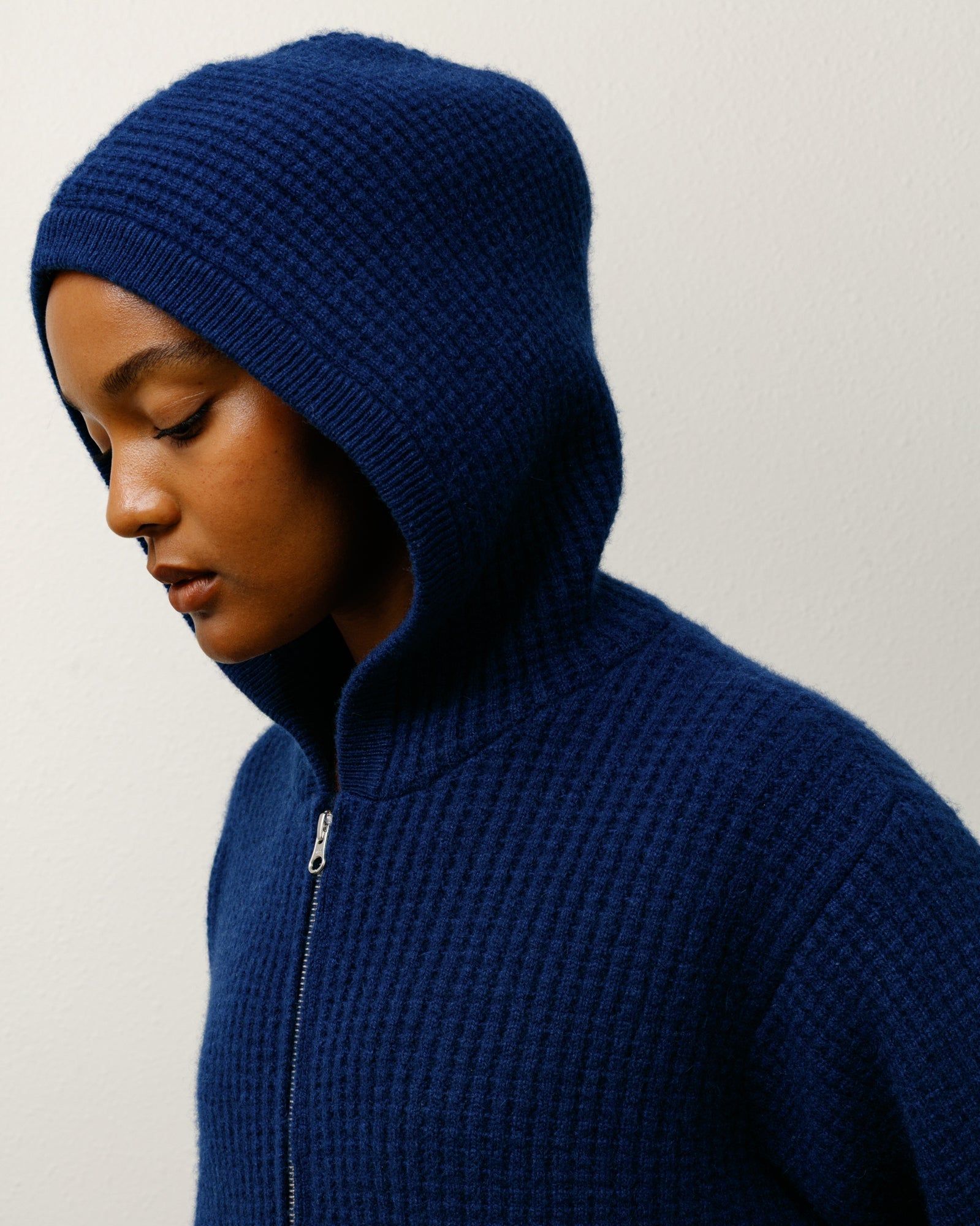 WAFFLE CASHMERE ZIP HOOD