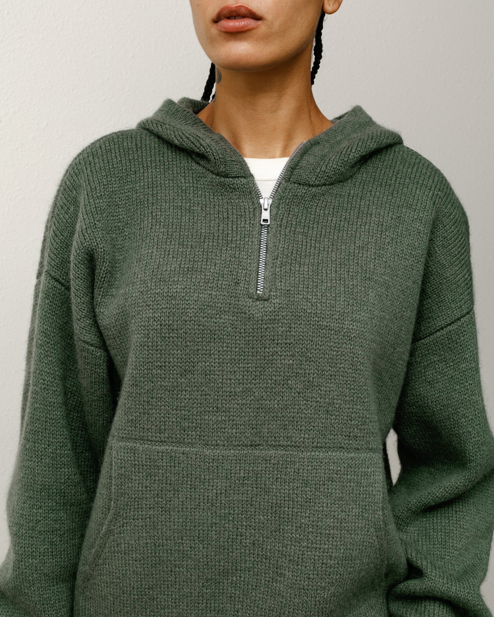 QUARTER ZIP SWEATER HOOD
