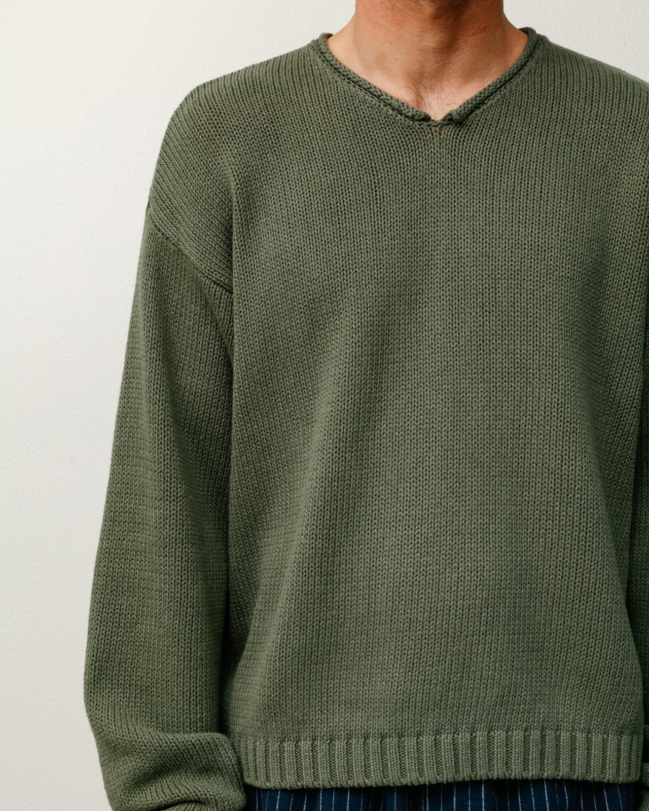 Roll V Neck Sweater – Olive | Tops & Knits | Stüssy – Stussy AU