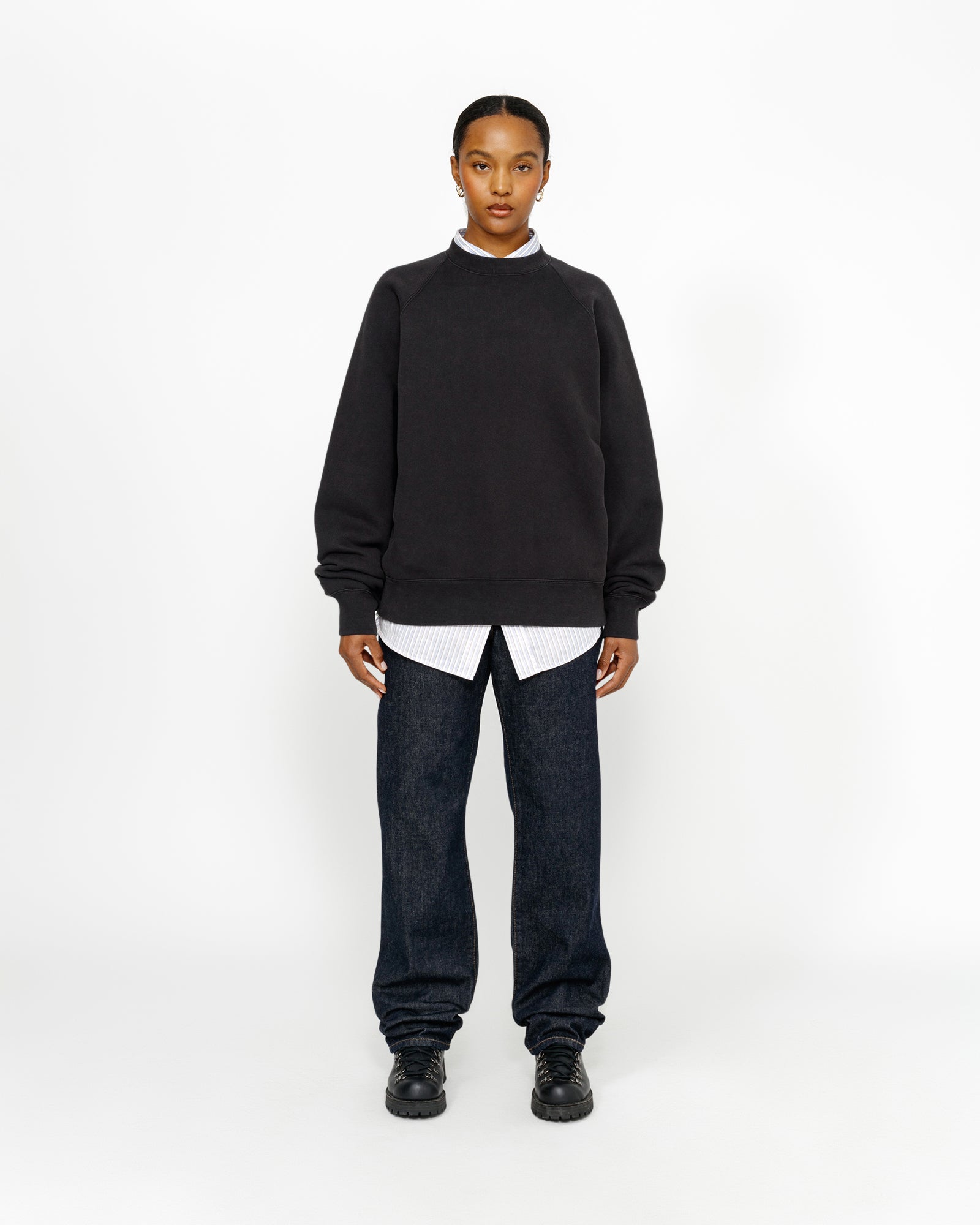 ★24AW★Stussy FLEECE RAGLAN CREW Fleece Raglan Crew in washed black - Stüssy – Stussy AU