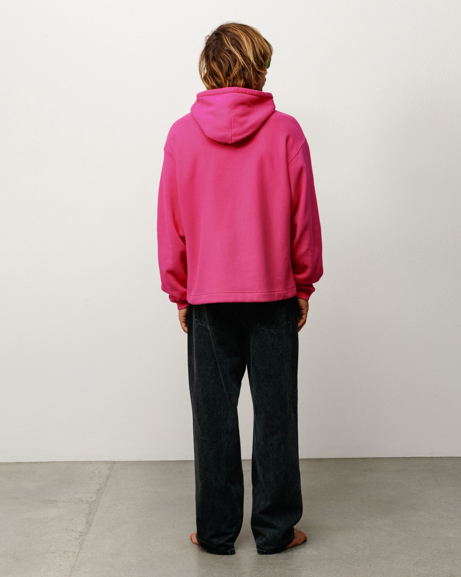 OVAL PULLOVER HOOD