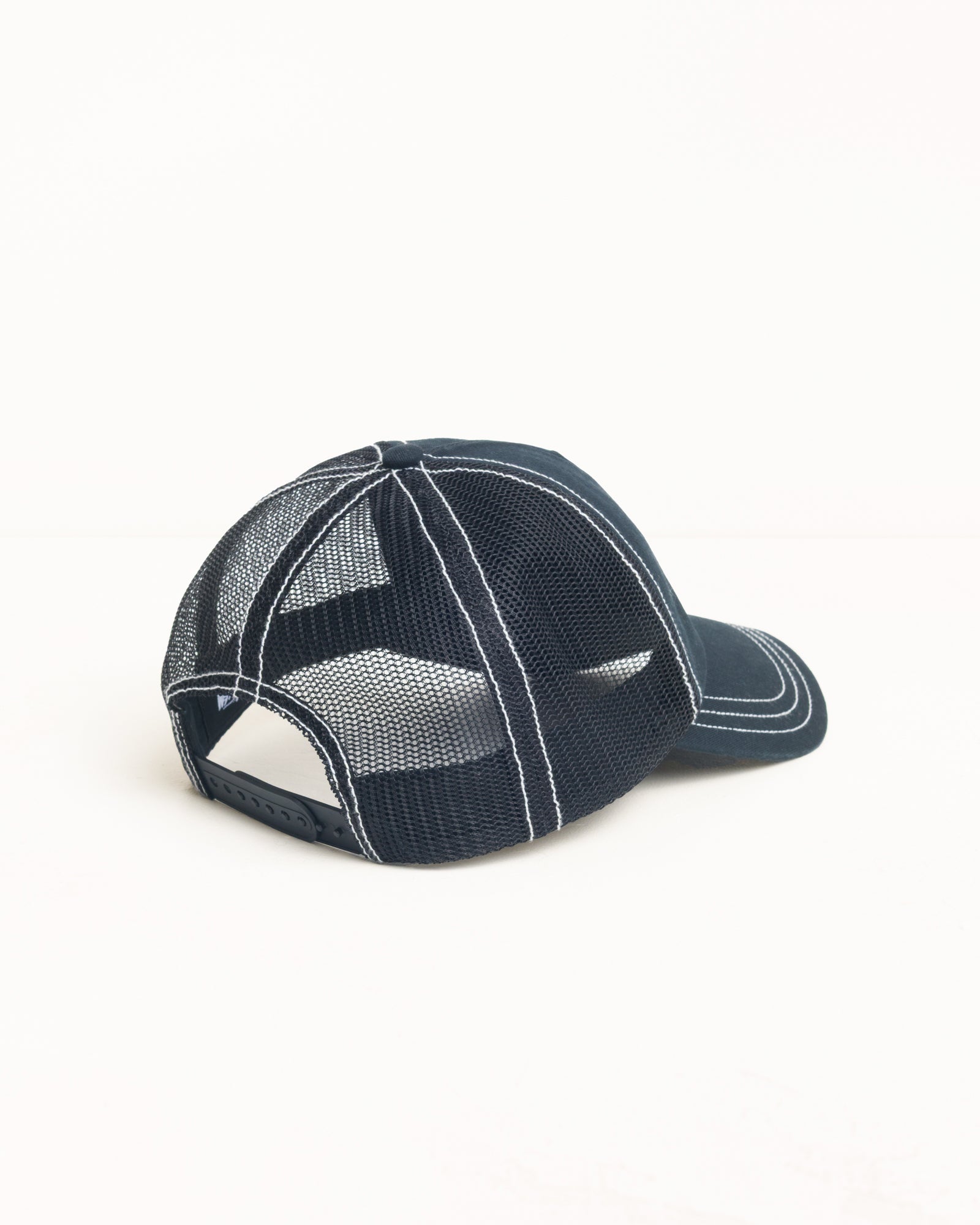 LP BEACH ROOTS TRUCKER CAP