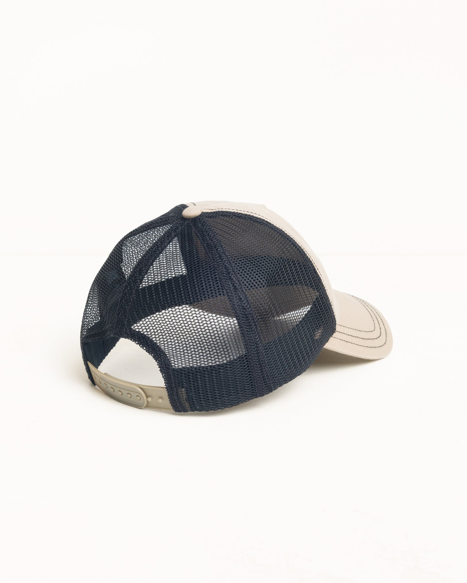 LP BEACH ROOTS TRUCKER CAP