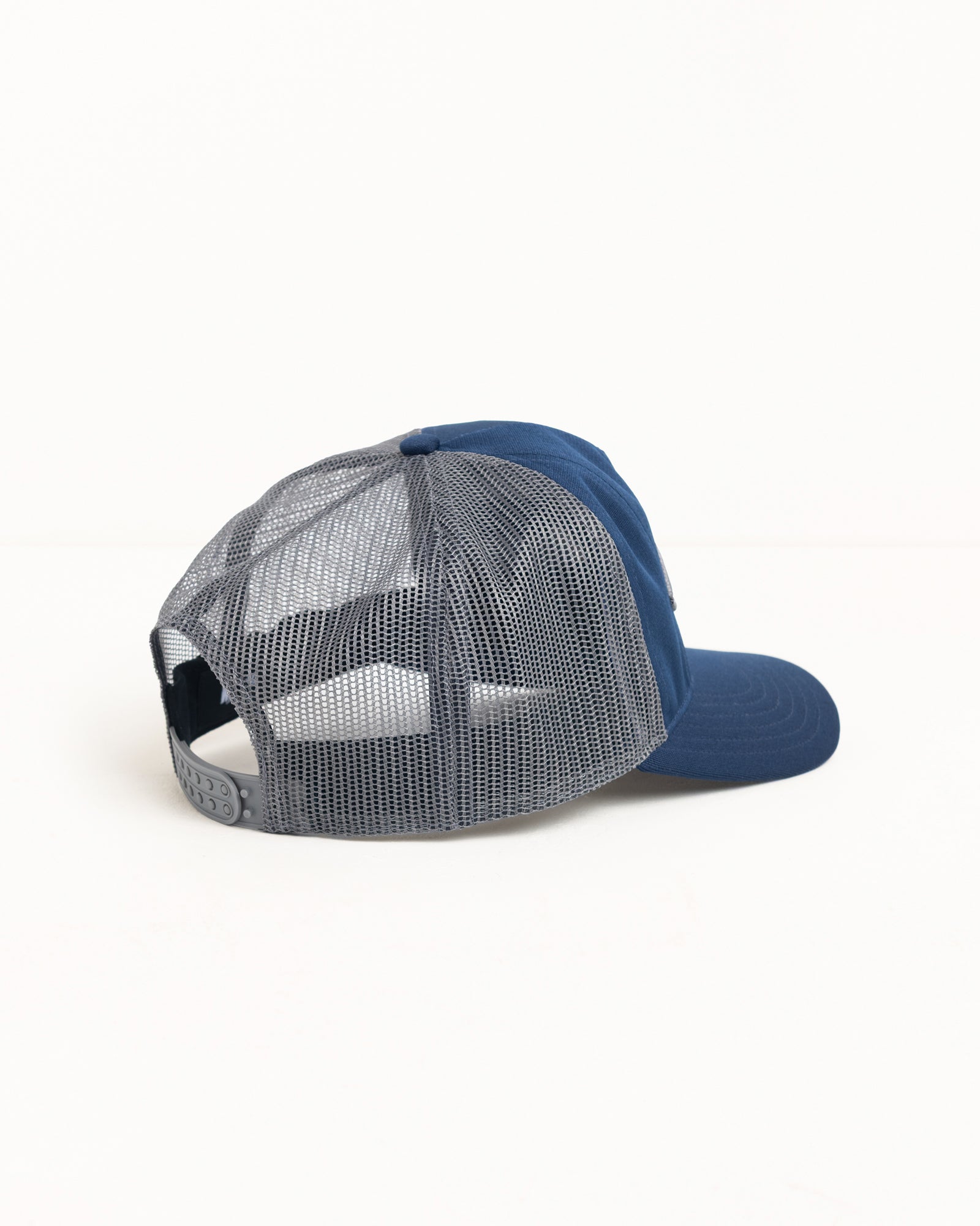 MD TOUGH GEAR TRUCKER