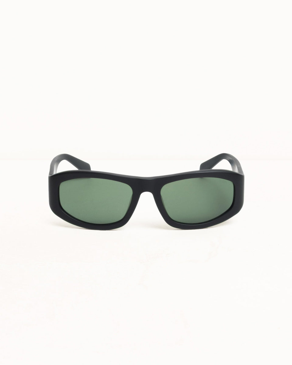 hero:main:collection:new-arrivals,pants,outerwear,shorts,denim,shirts,sweats,all,all-products,swim,hoodies,zip-ups,crew-sweats,sweatpants,boardshorts,one-piece-bikinis,graphics,basic-stussy-tees,caps,beanies,bucket-hats,new-era,button-ups,jerseys,thermals,trunks,cargos,bags,belts,wearables,gear,bottoms,basic-stussy-sweats,big-ol,buttons-ups,carpenters-cargos,classics,jackets,knits,mens-swim,new-era-headwear,slim,womens-swim,tops-shirts,denim-jeans,sunglasses,tees