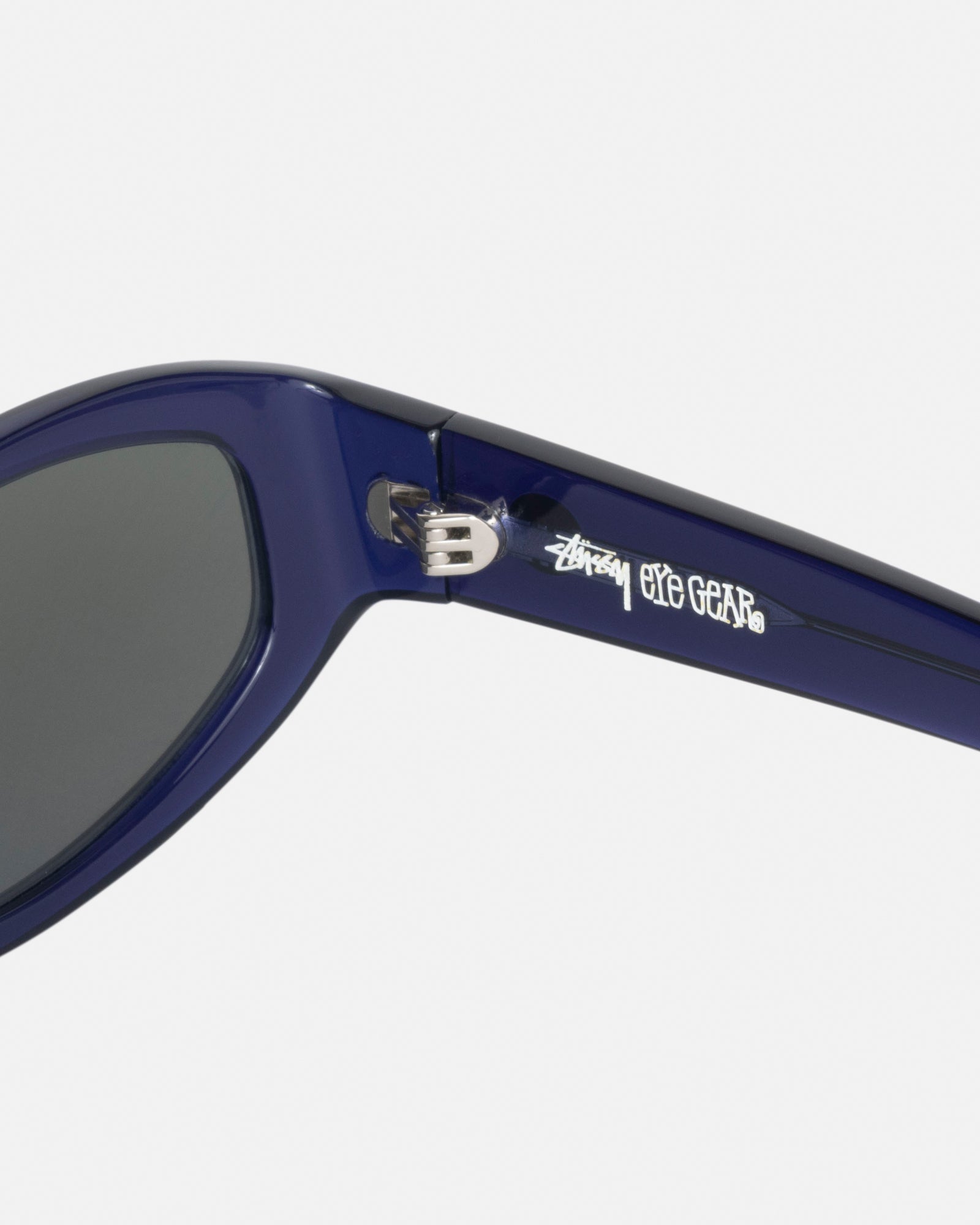 Landon Sunglasses in ultraviolet/midnight flare – Stüssy