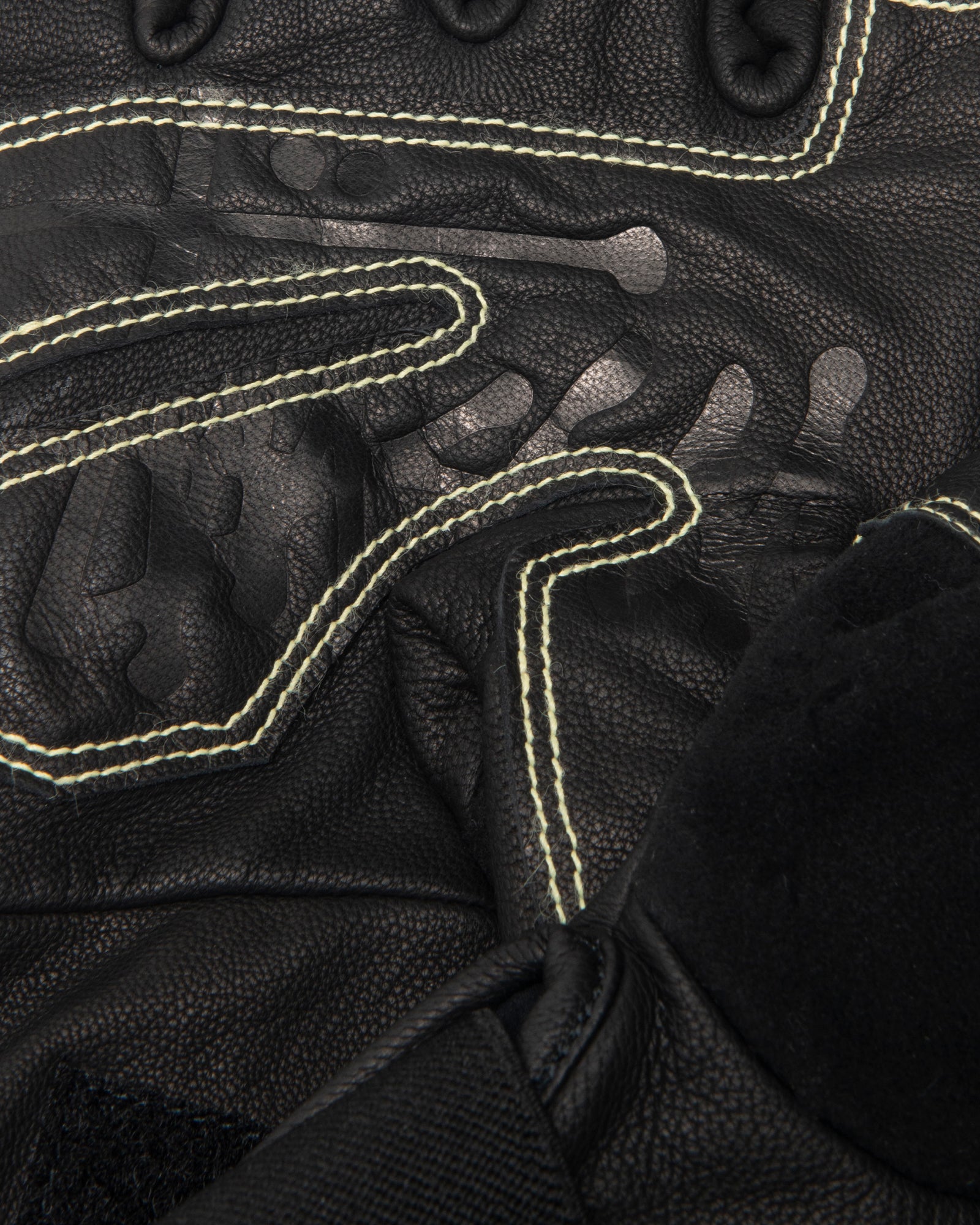 Stüssy & Mountain Hardwear Powdergate™ Glove in black